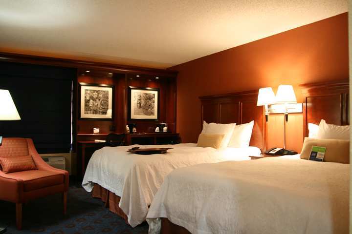 Hampton Inn Kansas City-Lee'S Summit Δωμάτιο φωτογραφία
